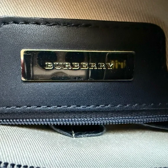 Burberry Striped Navy and Cream Tote Bag - Picture 7 of 7